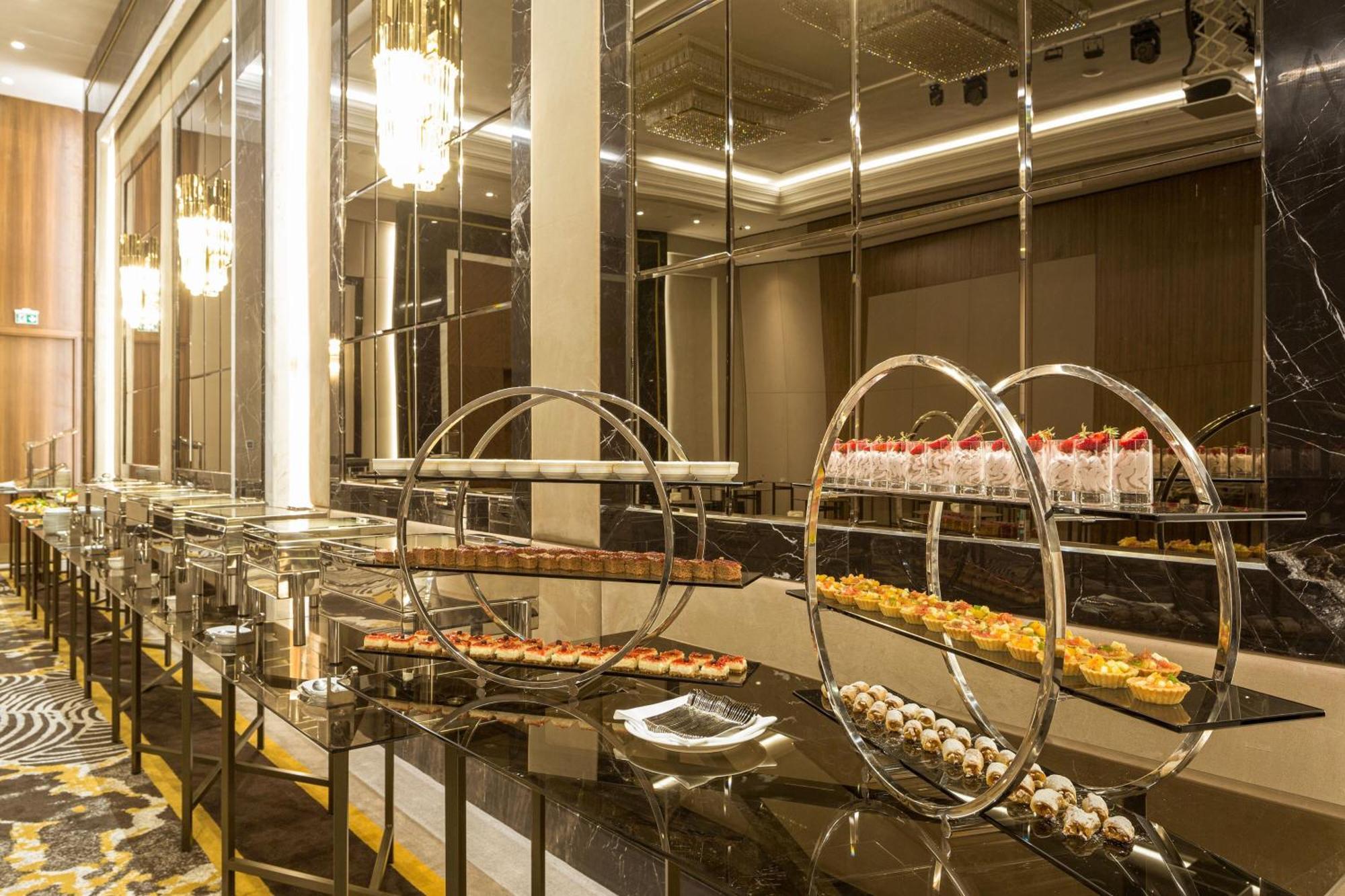 Sheraton Bichkek Extérieur photo